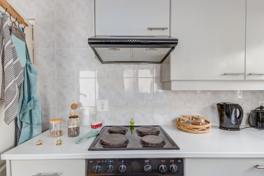 To Let 3 Bedroom Property for Rent in Cedar Lakes Gauteng