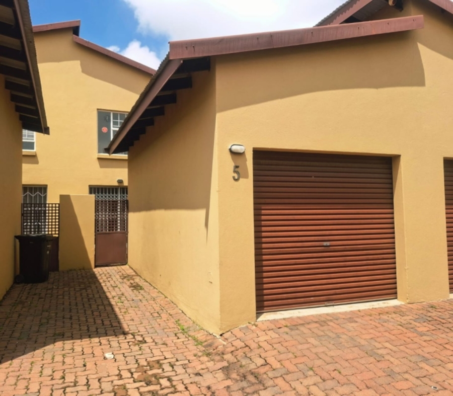 2 Bedroom Property for Sale in Rynfield Gauteng
