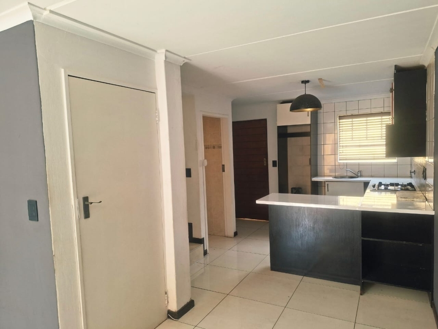 2 Bedroom Property for Sale in Rynfield Gauteng