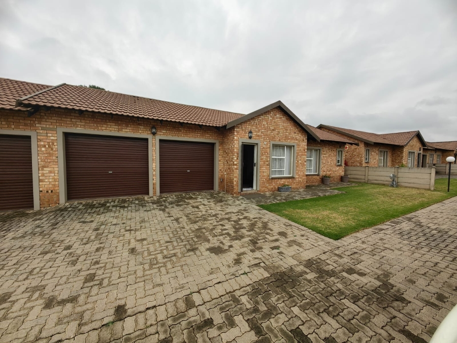 2 Bedroom Property for Sale in Riversdale Gauteng
