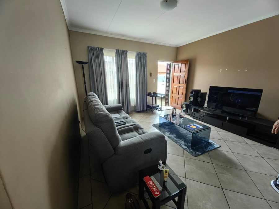 2 Bedroom Property for Sale in Riversdale Gauteng