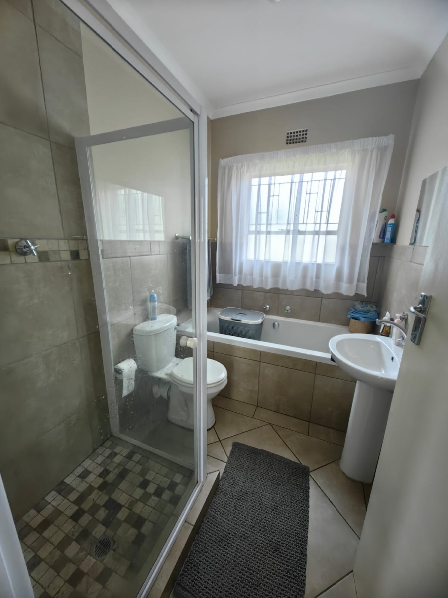 2 Bedroom Property for Sale in Riversdale Gauteng