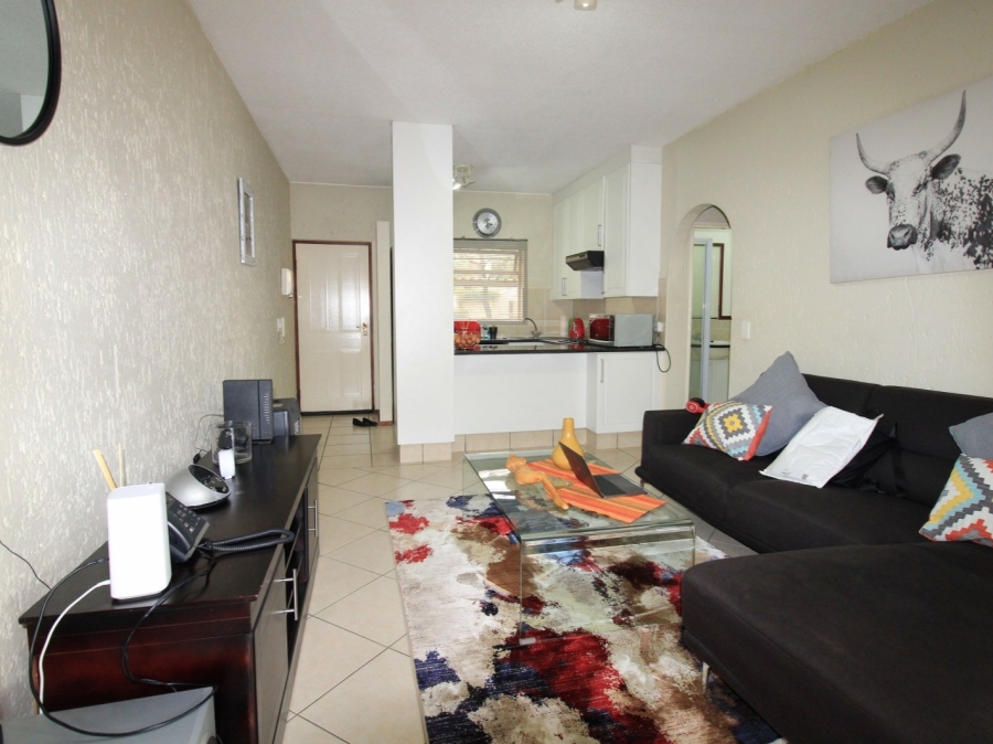 To Let 1 Bedroom Property for Rent in Lonehill Gauteng