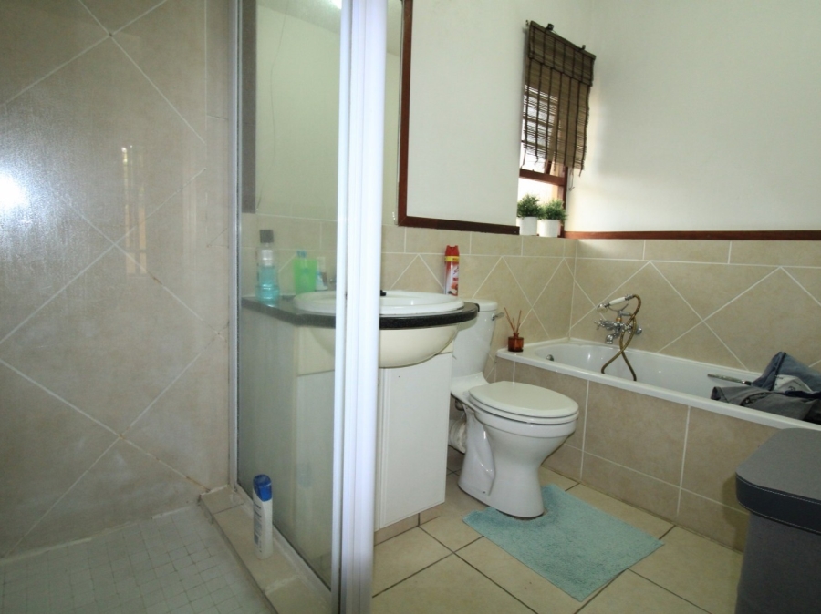 To Let 1 Bedroom Property for Rent in Lonehill Gauteng