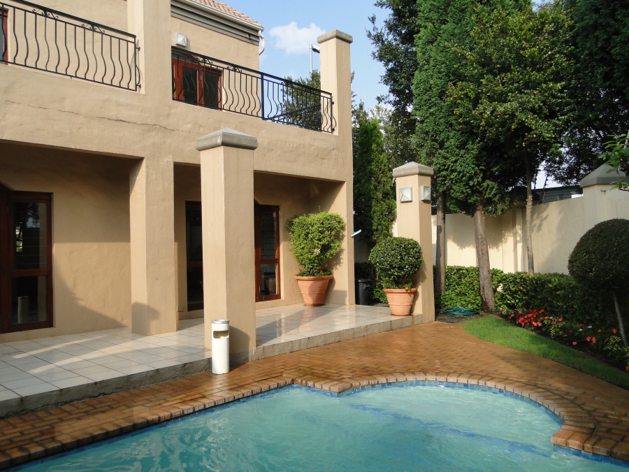 To Let 1 Bedroom Property for Rent in Lonehill Gauteng