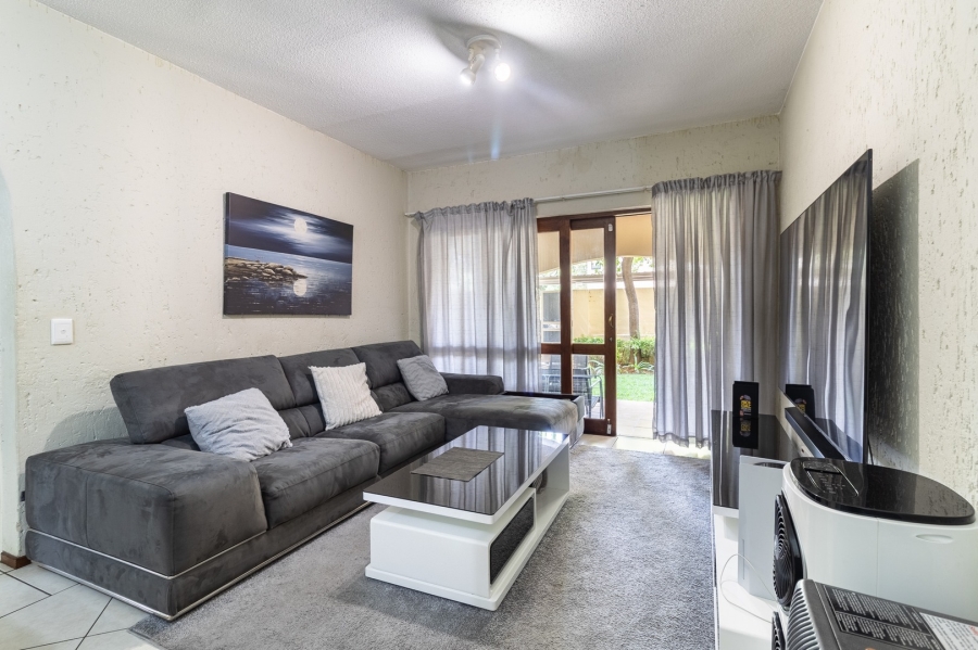 To Let 1 Bedroom Property for Rent in Lonehill Gauteng