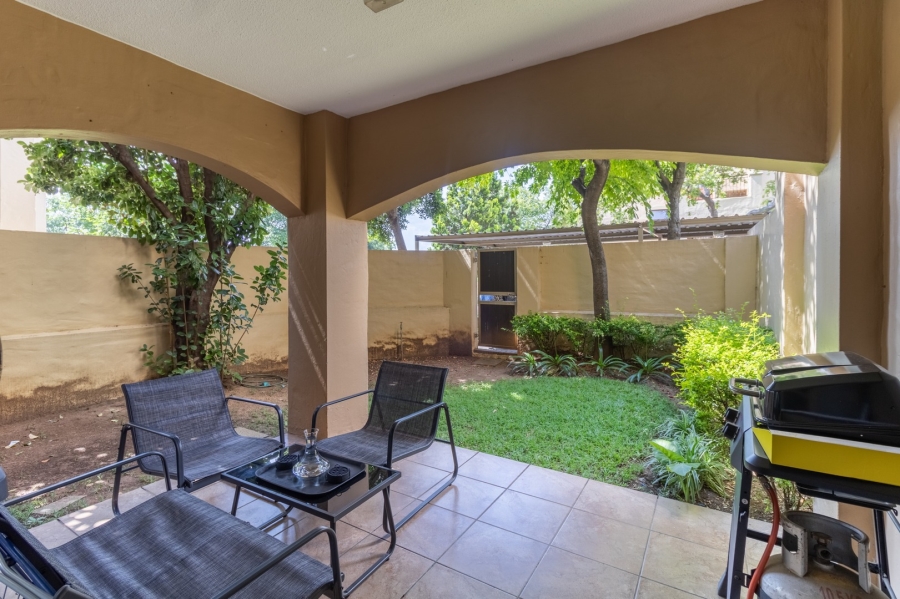 To Let 1 Bedroom Property for Rent in Lonehill Gauteng