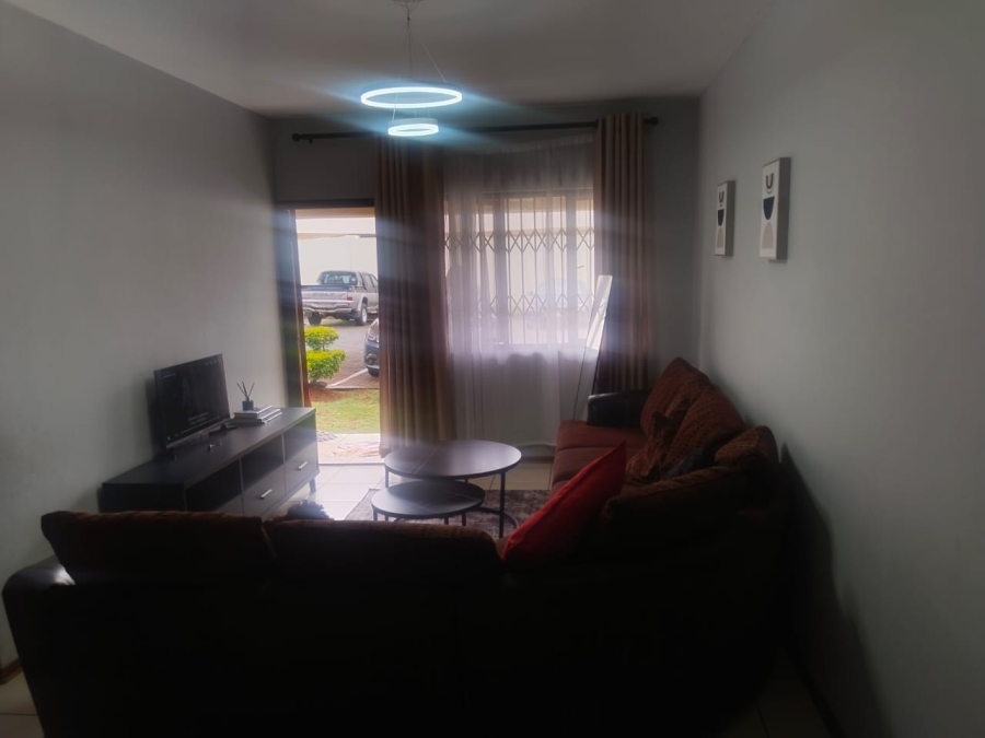 2 Bedroom Property for Sale in Hesteapark Gauteng