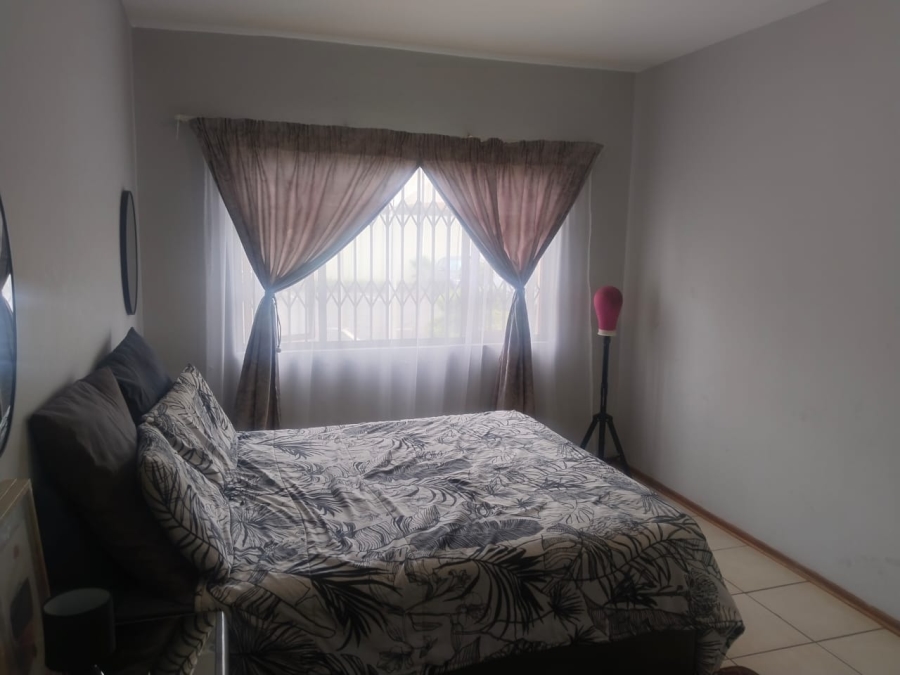 2 Bedroom Property for Sale in Hesteapark Gauteng