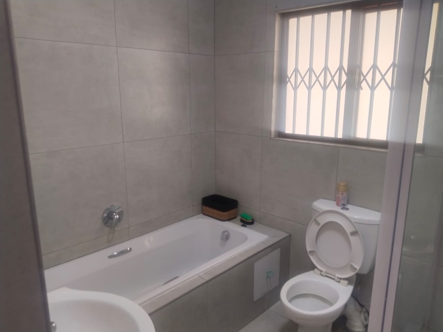 2 Bedroom Property for Sale in Hesteapark Gauteng