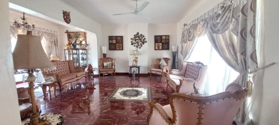 6 Bedroom Property for Sale in Dal Fouche Gauteng