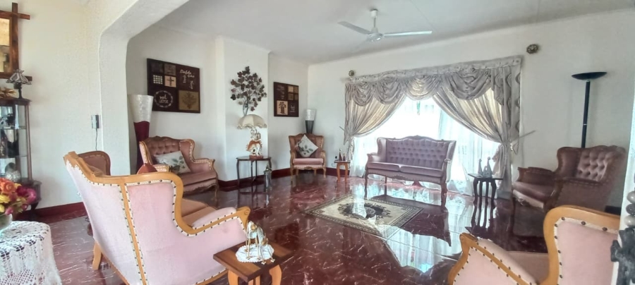 6 Bedroom Property for Sale in Dal Fouche Gauteng