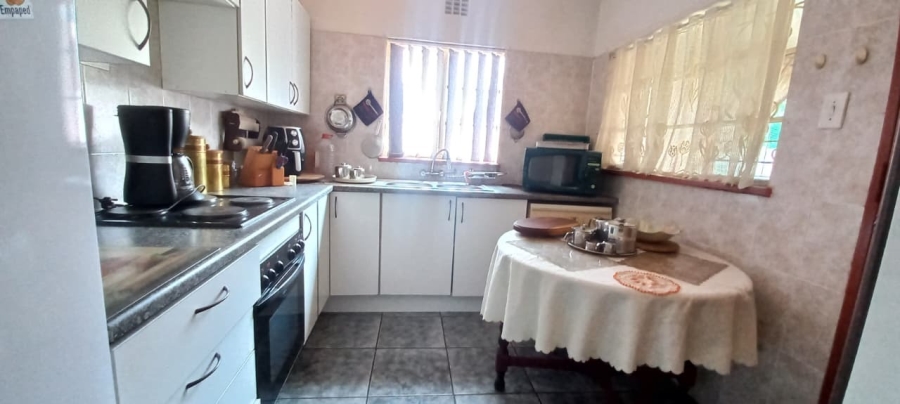 6 Bedroom Property for Sale in Dal Fouche Gauteng