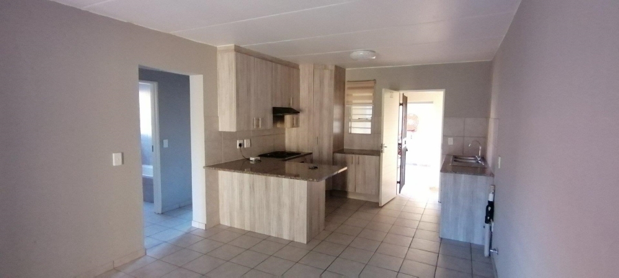 2 Bedroom Property for Sale in Wilgeheuwel Gauteng