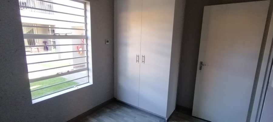 2 Bedroom Property for Sale in Wilgeheuwel Gauteng