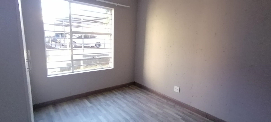 2 Bedroom Property for Sale in Wilgeheuwel Gauteng