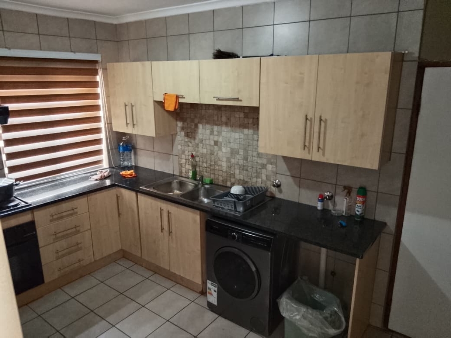 2 Bedroom Property for Sale in Willowbrook Gauteng