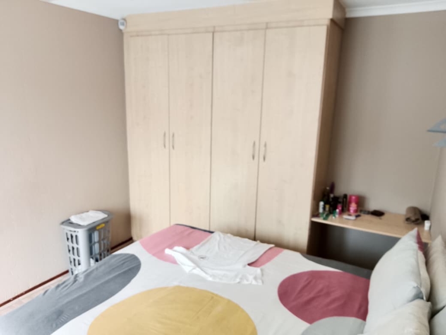 2 Bedroom Property for Sale in Willowbrook Gauteng