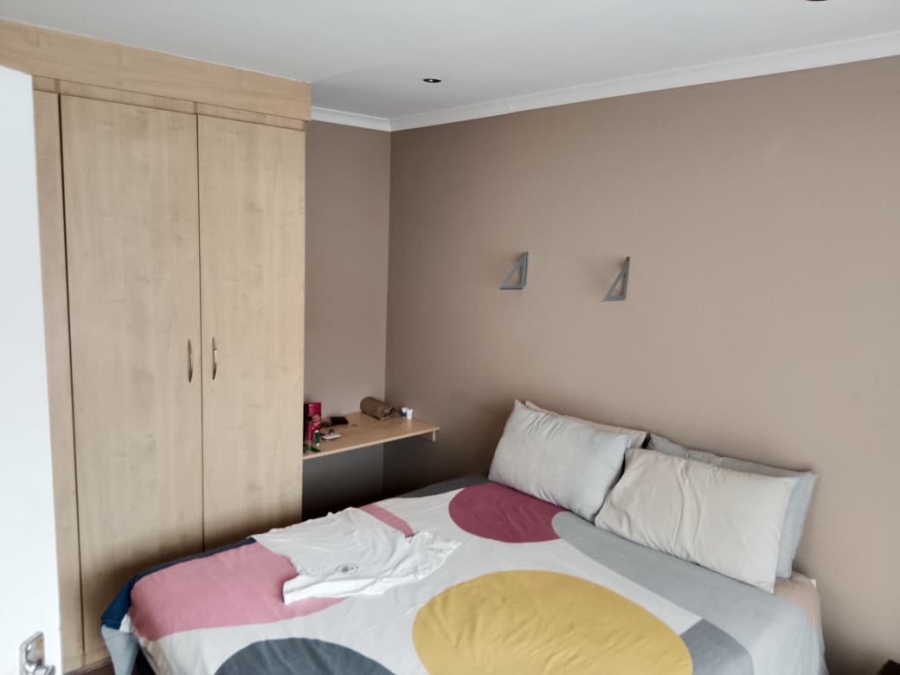 2 Bedroom Property for Sale in Willowbrook Gauteng