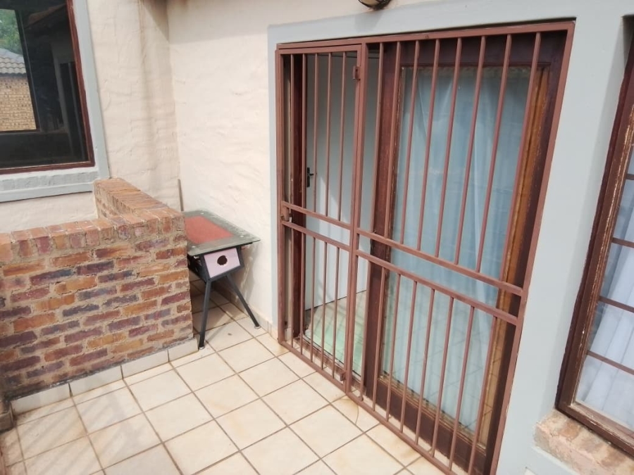 2 Bedroom Property for Sale in Willowbrook Gauteng