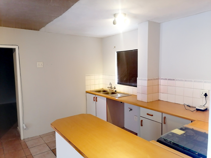 To Let 2 Bedroom Property for Rent in Erand Gardens Gauteng
