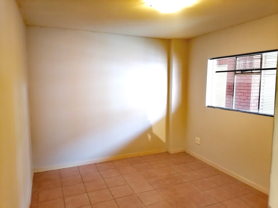 To Let 2 Bedroom Property for Rent in Erand Gardens Gauteng