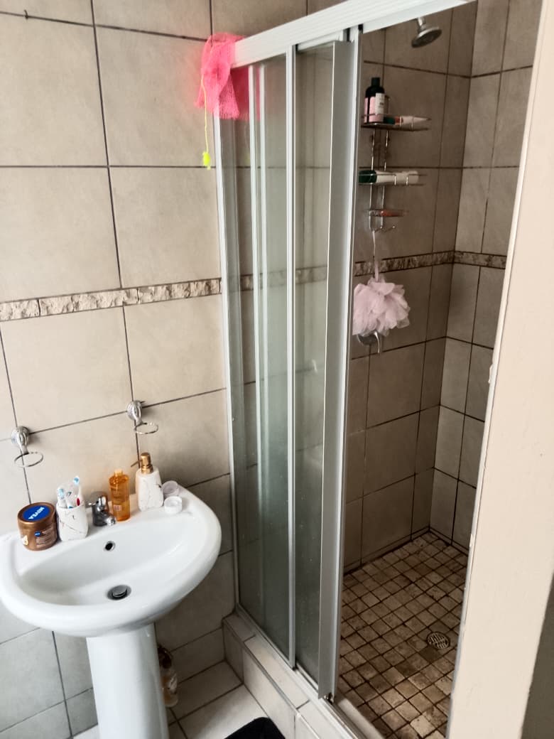 To Let 2 Bedroom Property for Rent in Willowbrook Gauteng