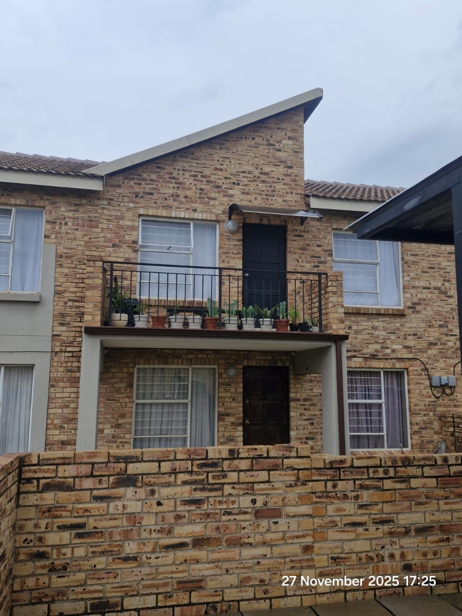 2 Bedroom Property for Sale in Honeydew Gauteng