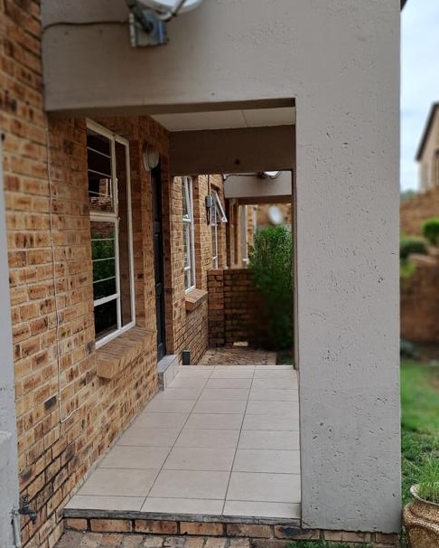 2 Bedroom Property for Sale in Honeydew Gauteng