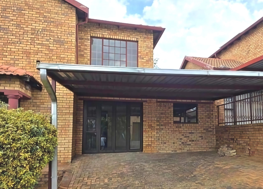 To Let 4 Bedroom Property for Rent in Alberton Central Gauteng