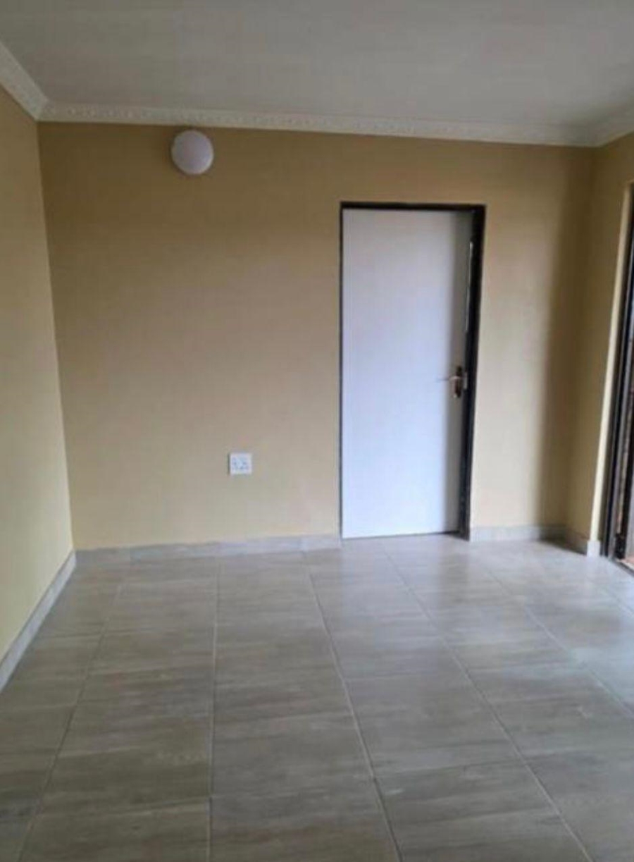 To Let 4 Bedroom Property for Rent in Alberton Central Gauteng