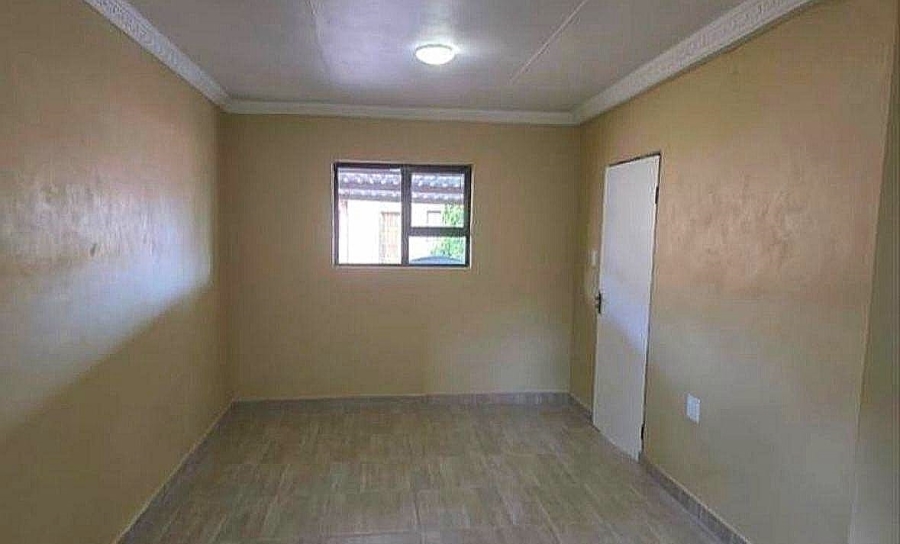 To Let 4 Bedroom Property for Rent in Alberton Central Gauteng