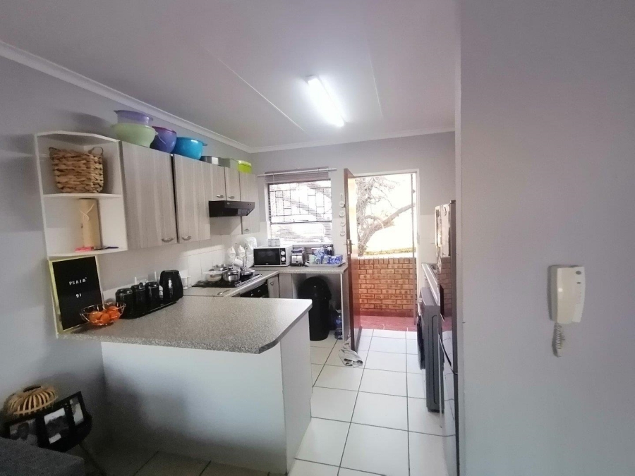 2 Bedroom Property for Sale in Amorosa Gauteng