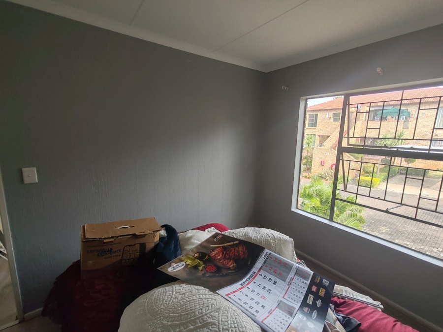 2 Bedroom Property for Sale in Amorosa Gauteng