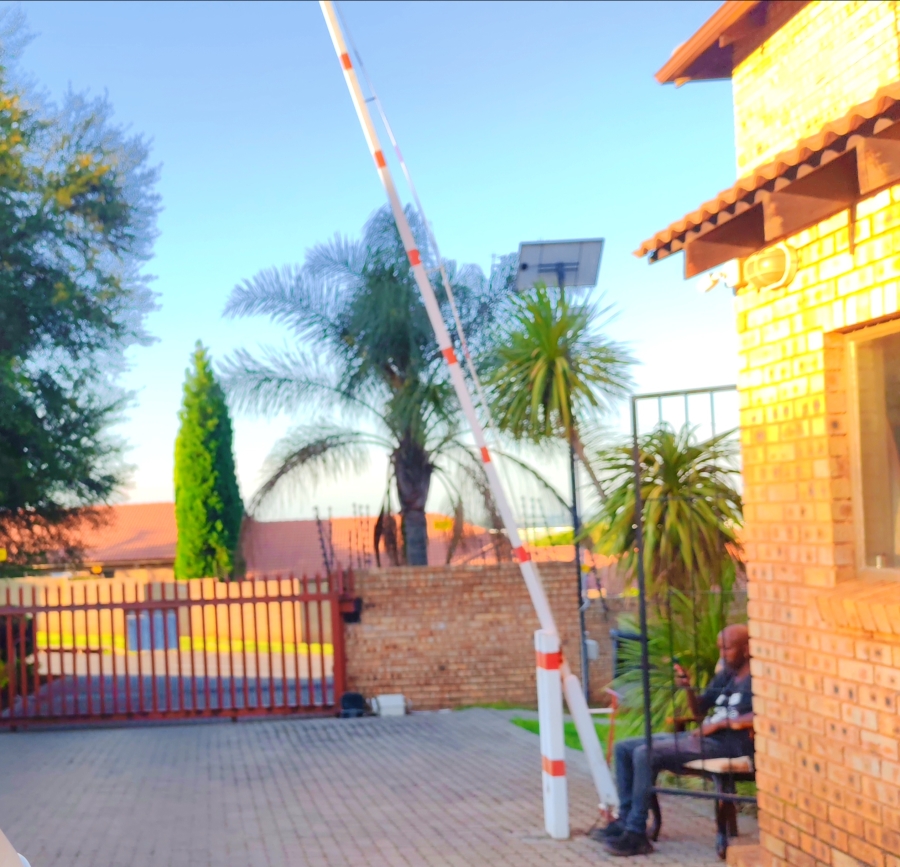 2 Bedroom Property for Sale in Amorosa Gauteng