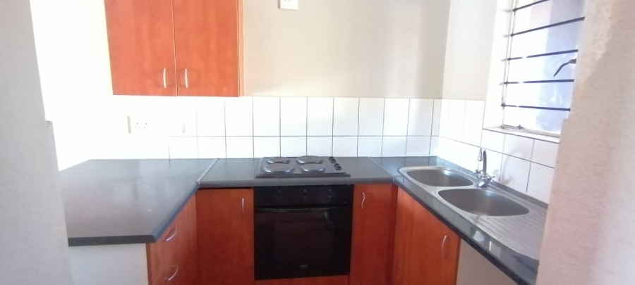 2 Bedroom Property for Sale in Willowbrook Gauteng