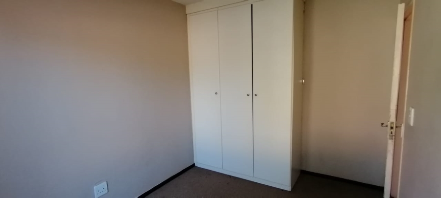 2 Bedroom Property for Sale in Willowbrook Gauteng