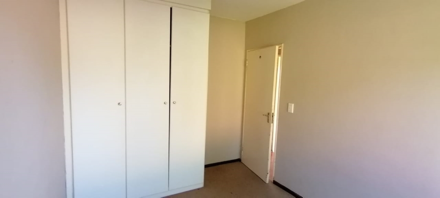 2 Bedroom Property for Sale in Willowbrook Gauteng