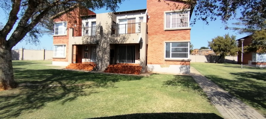 2 Bedroom Property for Sale in Willowbrook Gauteng