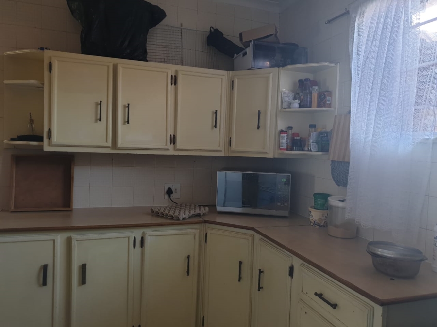 3 Bedroom Property for Sale in Wilro Park Gauteng