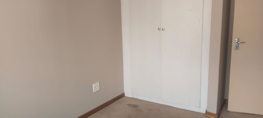 2 Bedroom Property for Sale in Sundowner Gauteng