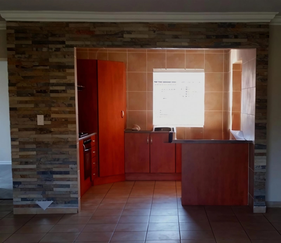To Let 3 Bedroom Property for Rent in Willowbrook Gauteng