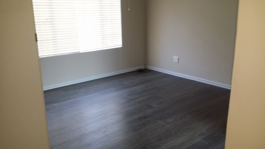 To Let 3 Bedroom Property for Rent in Willowbrook Gauteng