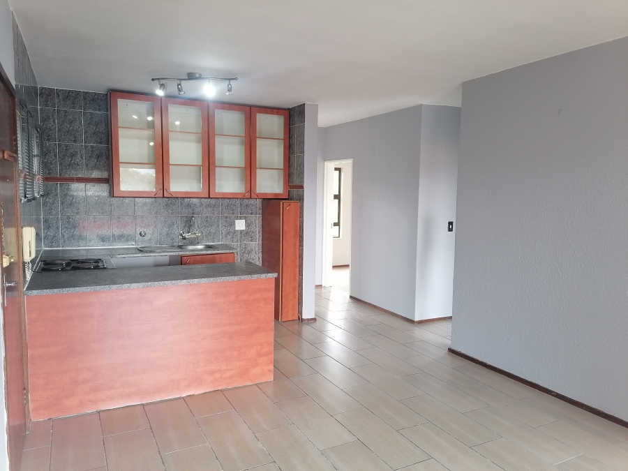 To Let 3 Bedroom Property for Rent in Wilro Park Gauteng