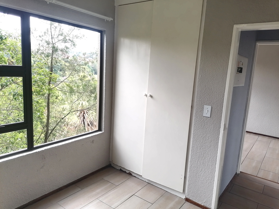 To Let 3 Bedroom Property for Rent in Wilro Park Gauteng