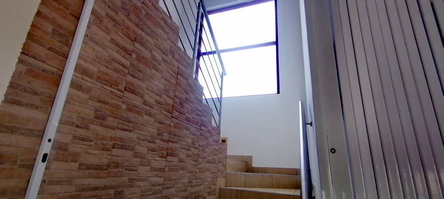 To Let 4 Bedroom Property for Rent in Rangeview Gauteng