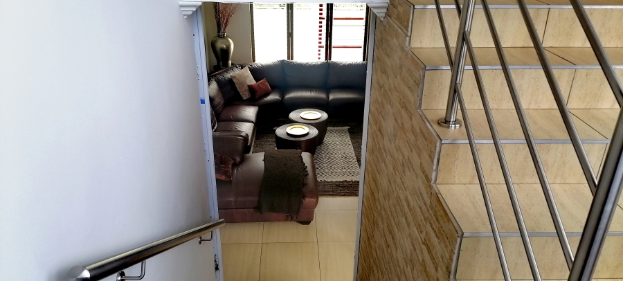 To Let 4 Bedroom Property for Rent in Rangeview Gauteng