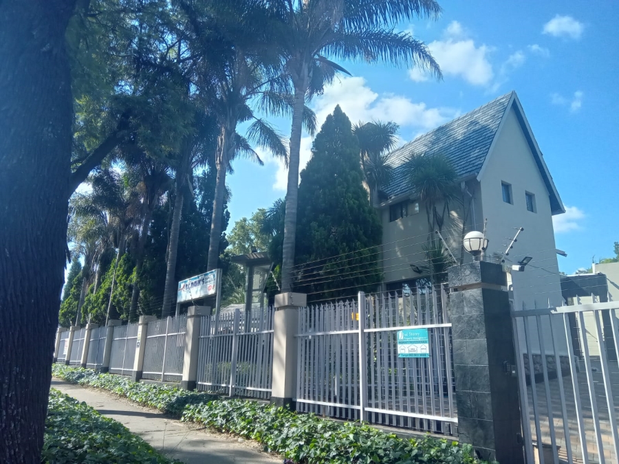 To Let 3 Bedroom Property for Rent in Parkwood Gauteng