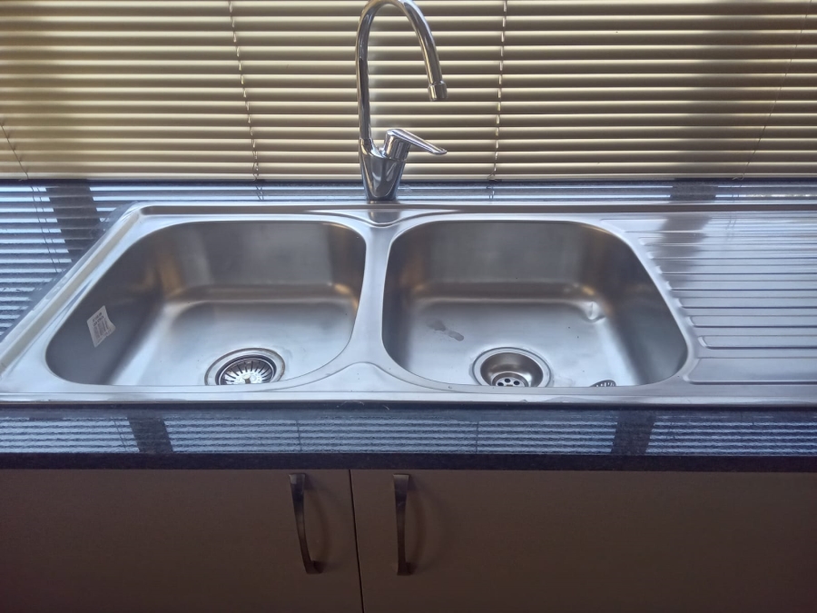 To Let 3 Bedroom Property for Rent in Parkwood Gauteng