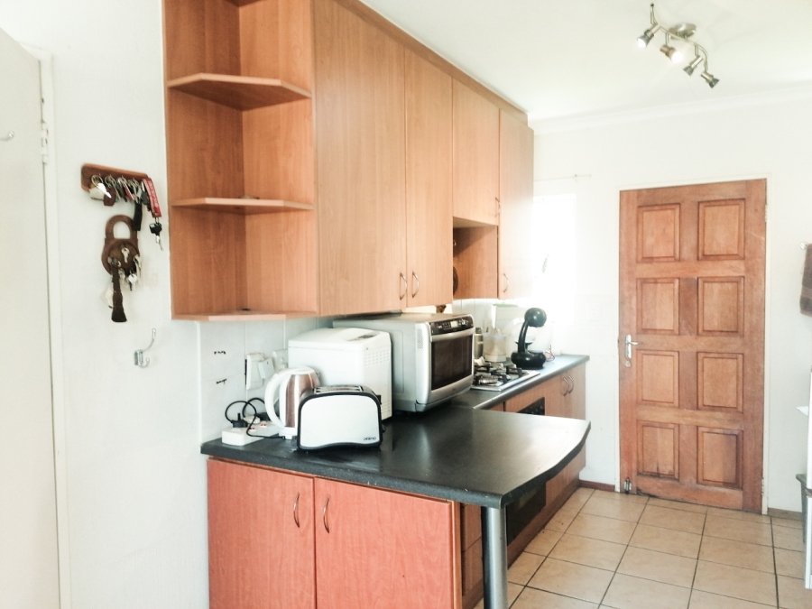 To Let 2 Bedroom Property for Rent in Honeydew Manor Gauteng